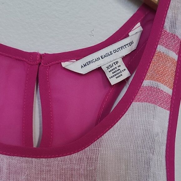 American Eagle Top - Size XS - NWT - Picture 3 of 7